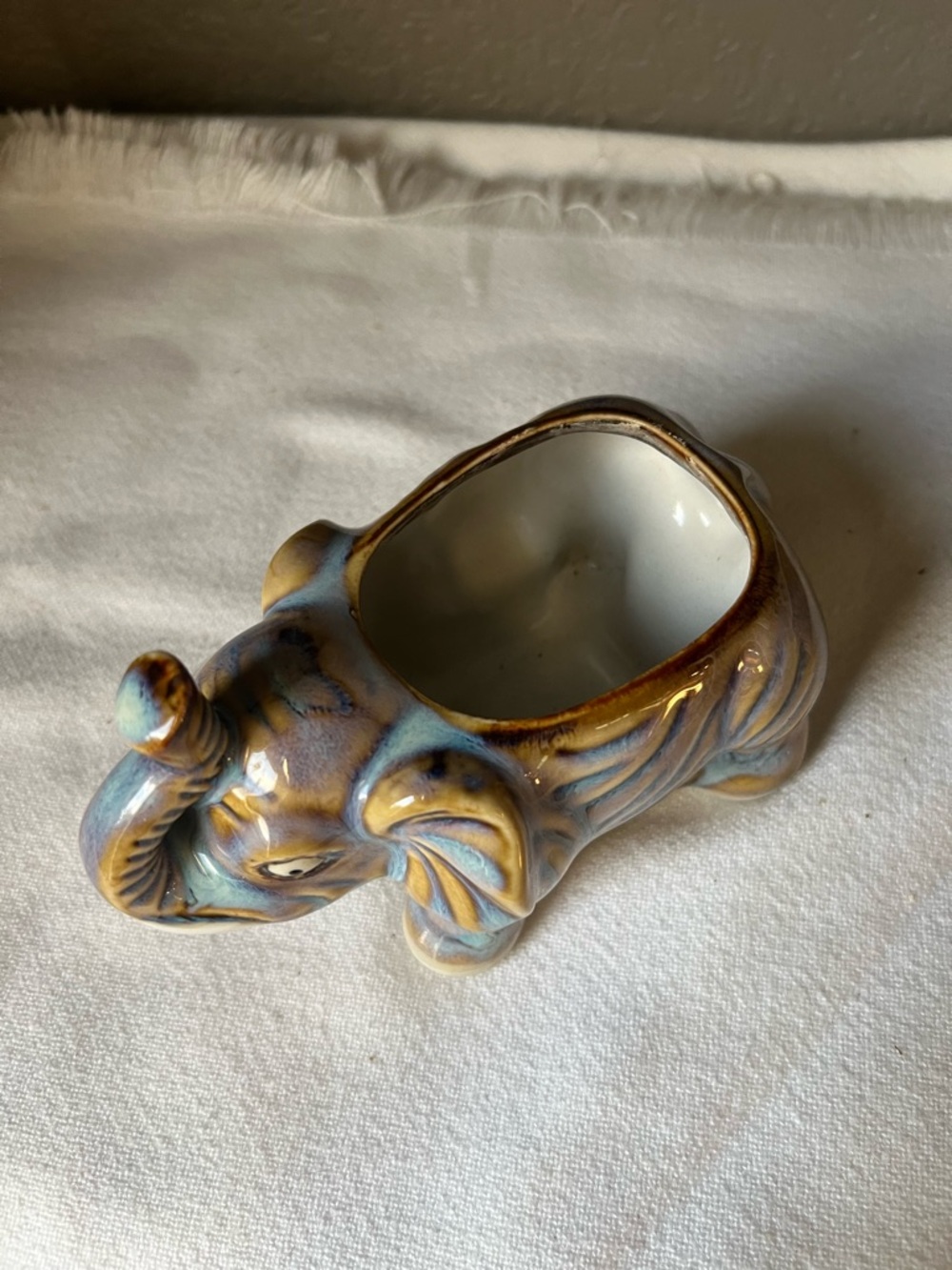 vintage Japanese ceramic elephant planter,  iridescent blue and brown - Picture 7 of 9